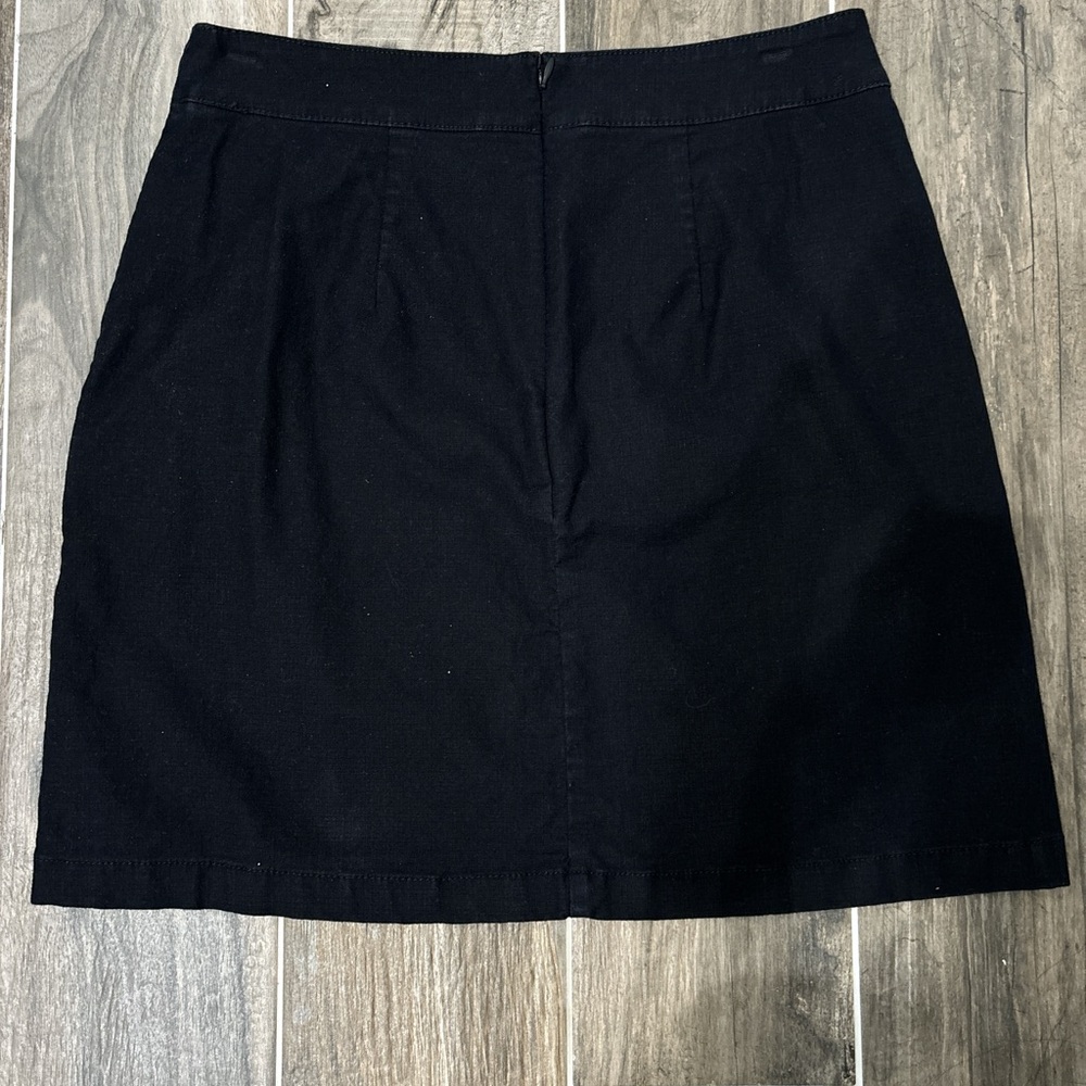 Loft black skirt with gold buttons - Picture 5 of 8